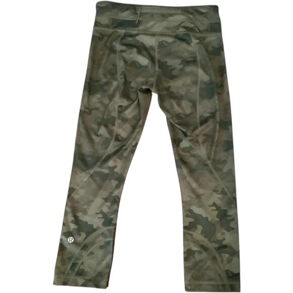 Lululemon Run Inspire Crop II All Luxtreme Savasana Camo Fatigue Green Sz 6 NEW - Picture 1 of 14